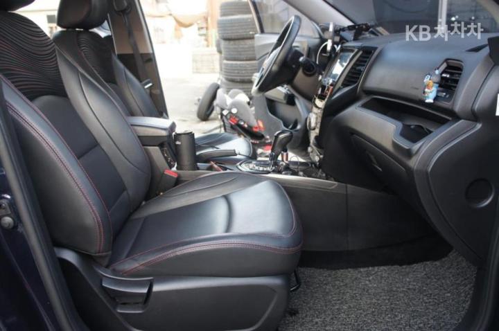 KG Mobility (Ssangyong) Tivoli Air Gasoline 2WD IX 8