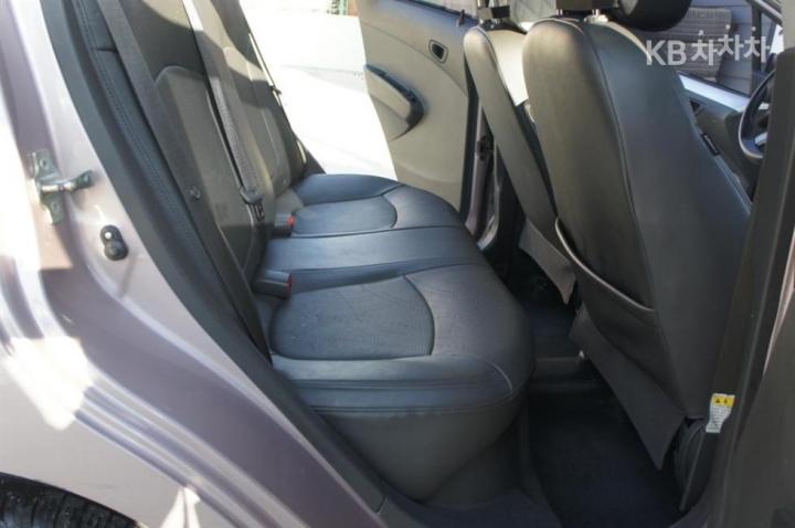 Chevrolet Spark LT Base Type 10