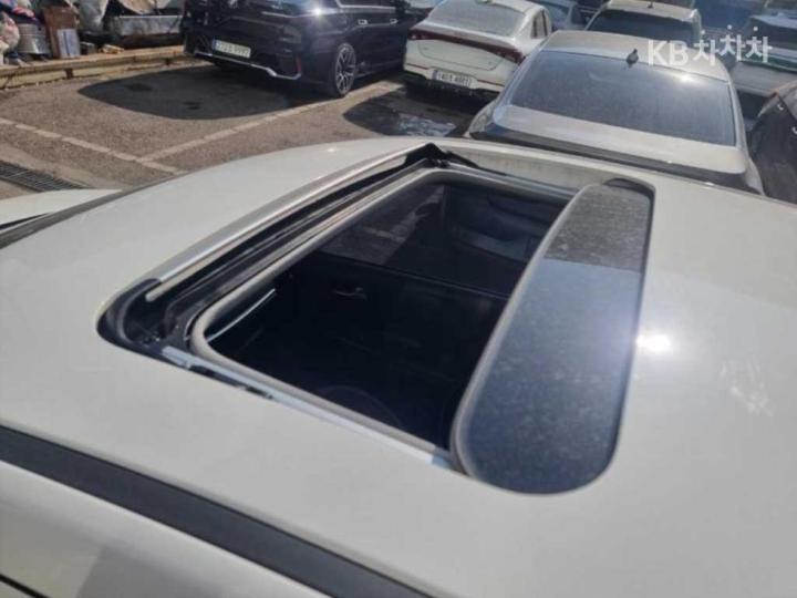 Kia Morning JA 1.0 Gasoline Signature 8