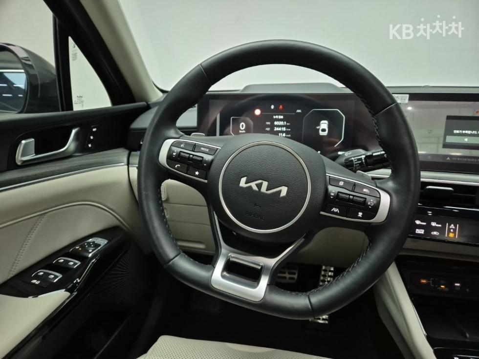 2025 - kia k5