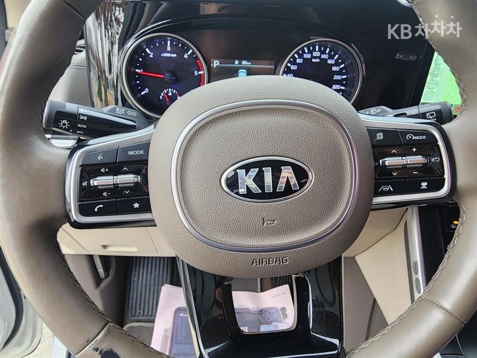 2021 - kia carnival