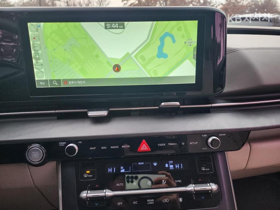 2021 - kia carnival