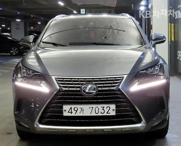 Lexus NX 300h Supreme 3