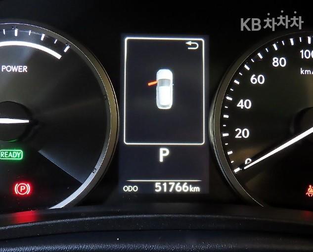 Lexus NX 300h Supreme 10