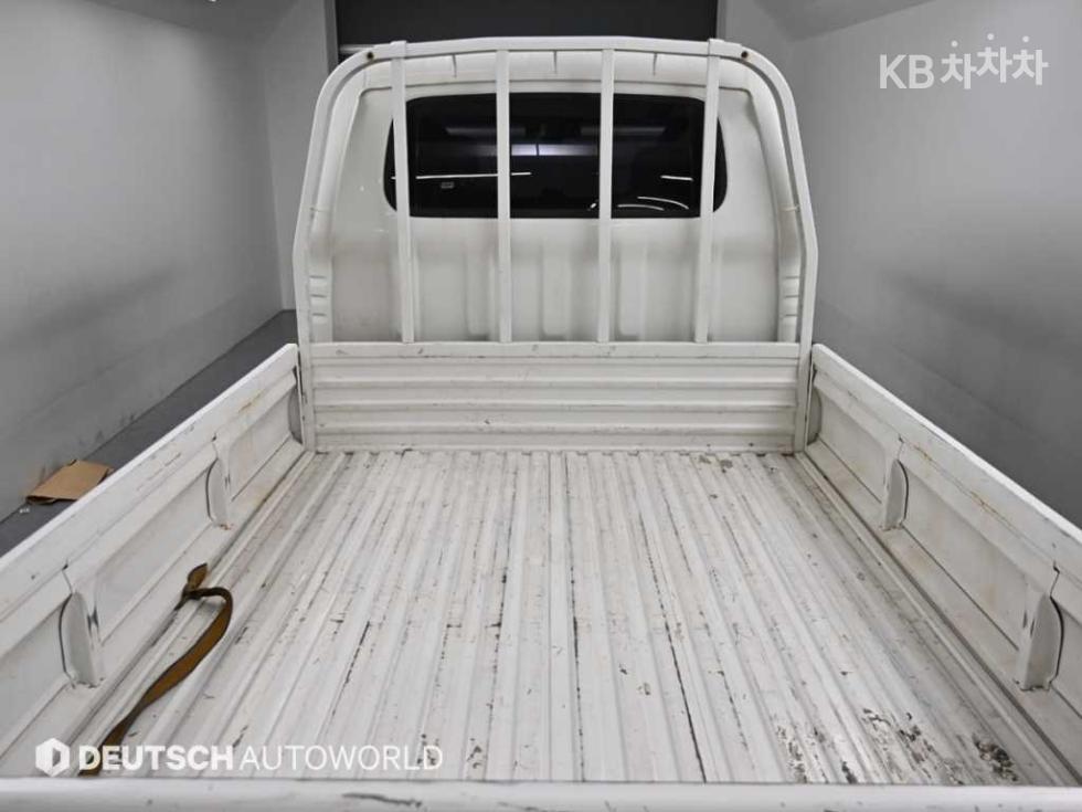 2022 - kia bongo iii
