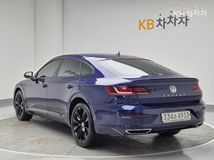 Volkswagen Arteon 2.0 TDI Elegance Premium 3