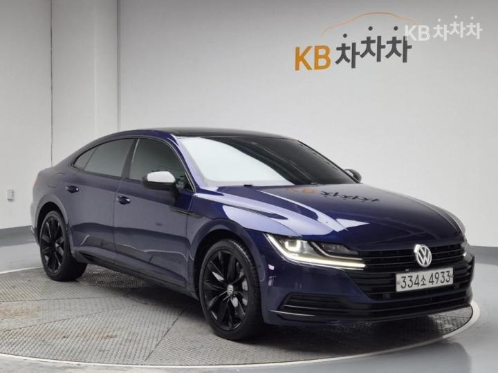 Volkswagen Arteon 2.0 TDI Elegance Premium 5