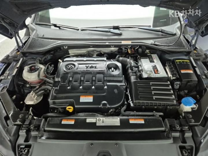 Volkswagen Arteon 2.0 TDI Elegance Premium 6