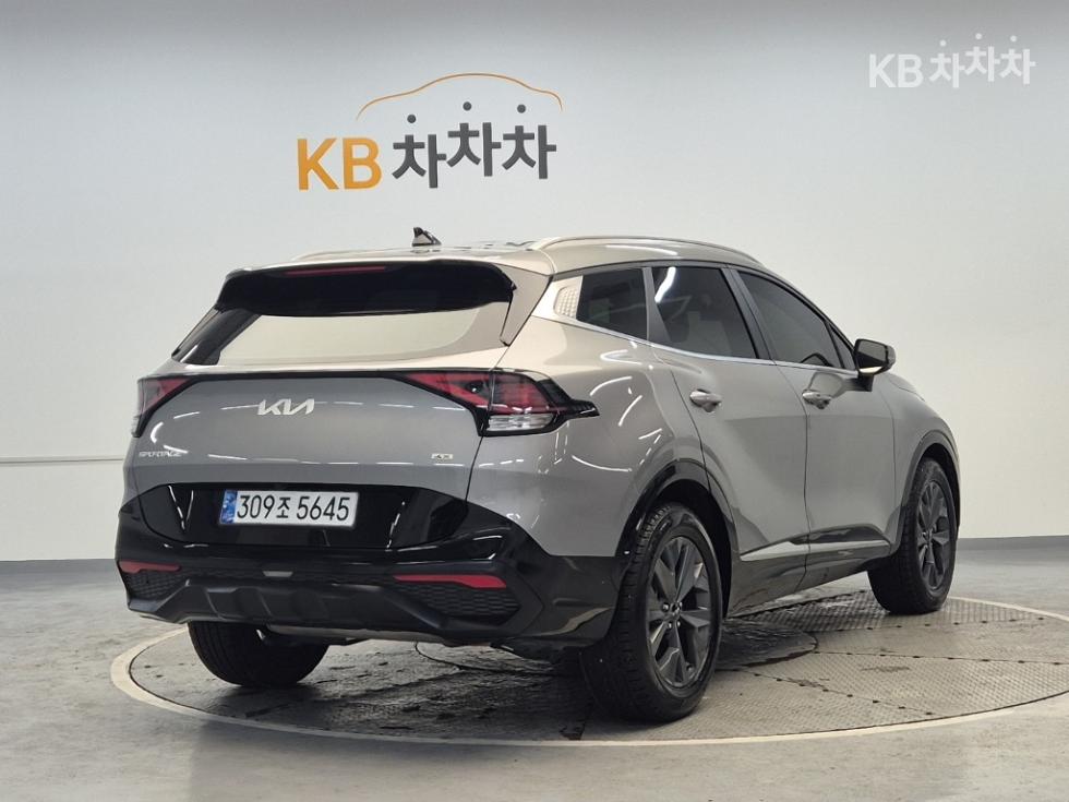 2023 - kia sportage