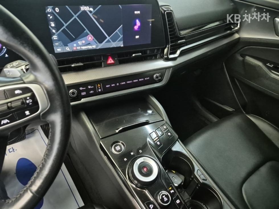 2023 - kia sportage