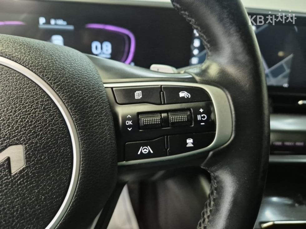 2023 - kia sportage