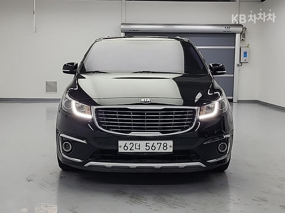 2017 - kia carnival