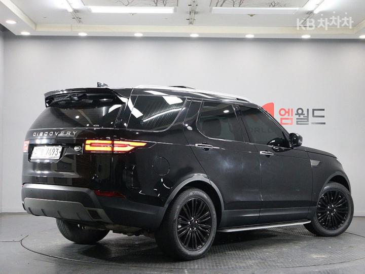 Land Rover Discovery 5 2.0 SD4 SE 5