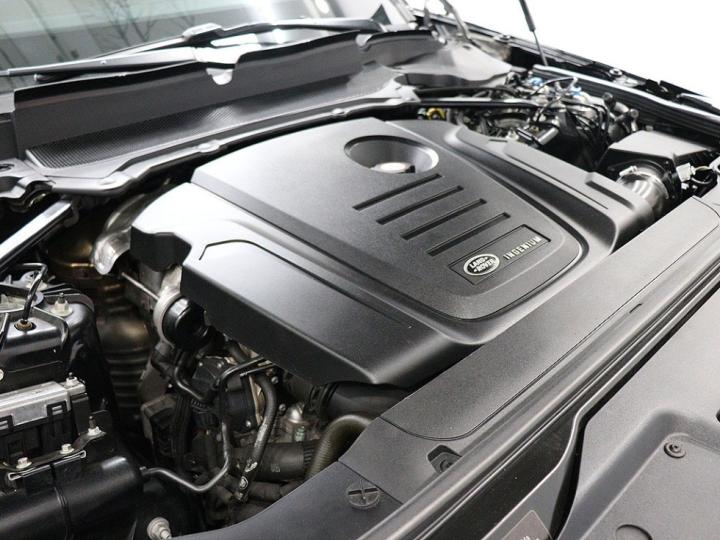 Land Rover Discovery 5 2.0 SD4 SE 7