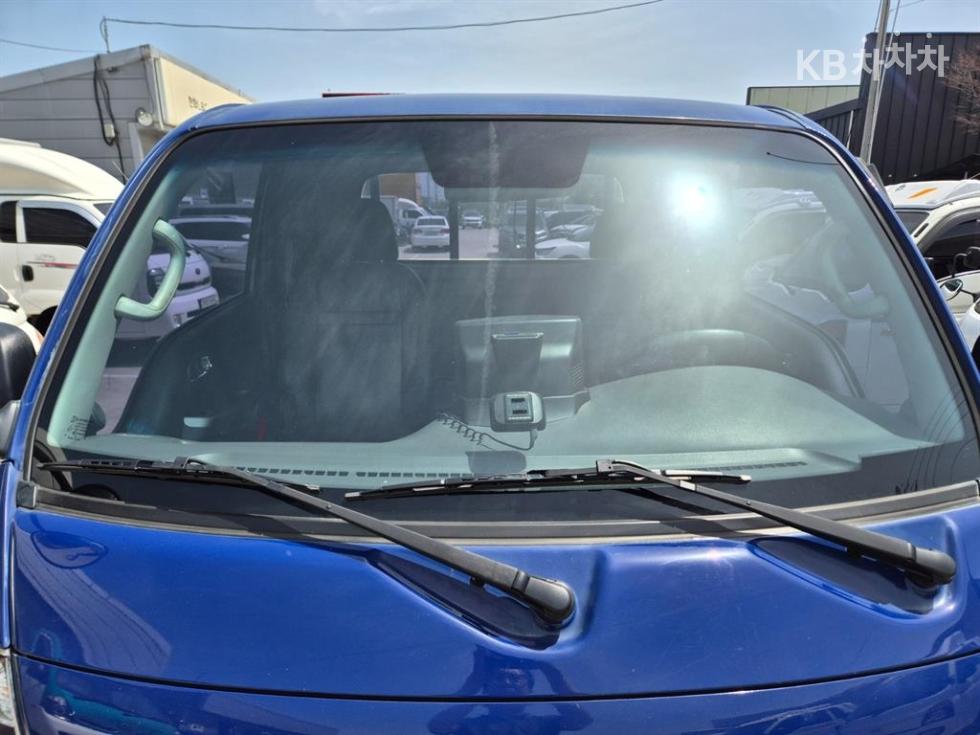 2017 - kia bongo iii