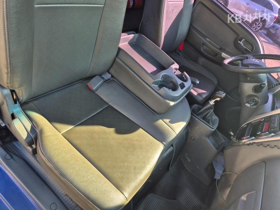 2017 - kia bongo iii