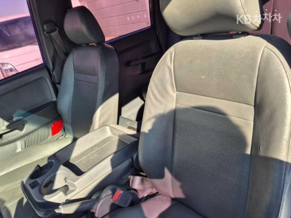 2016 - kia bongo iii