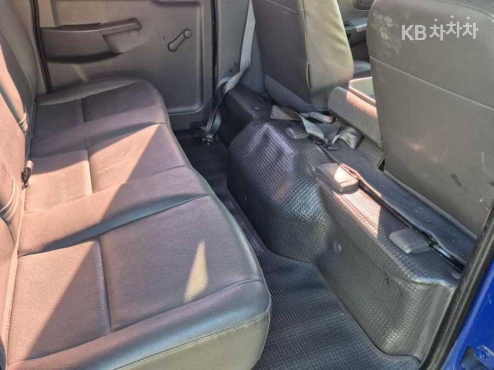 2016 - kia bongo iii