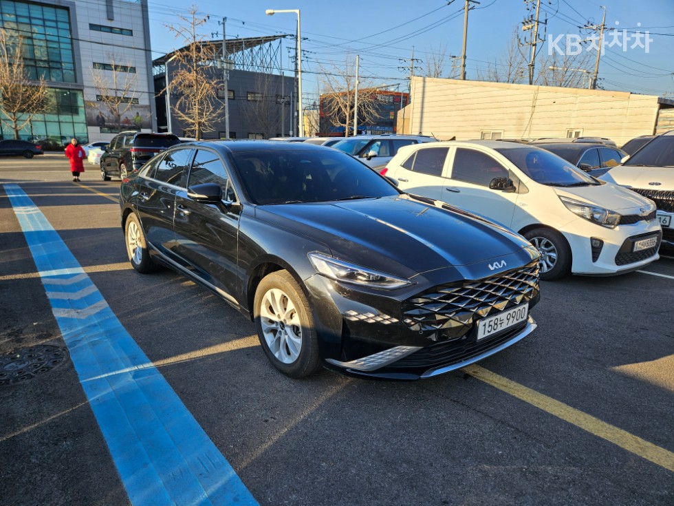 Kia K8 — miniaturë 2