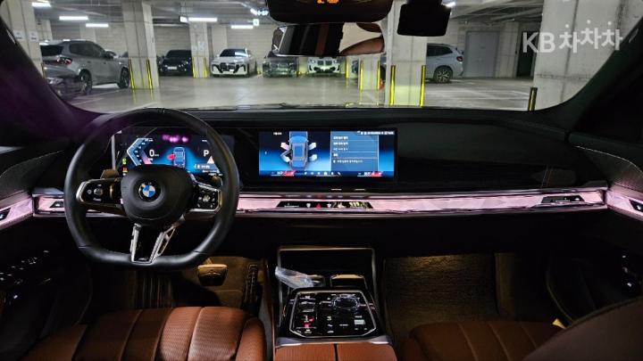 BMW 7 Series G70 740d xDrive M Sport 8