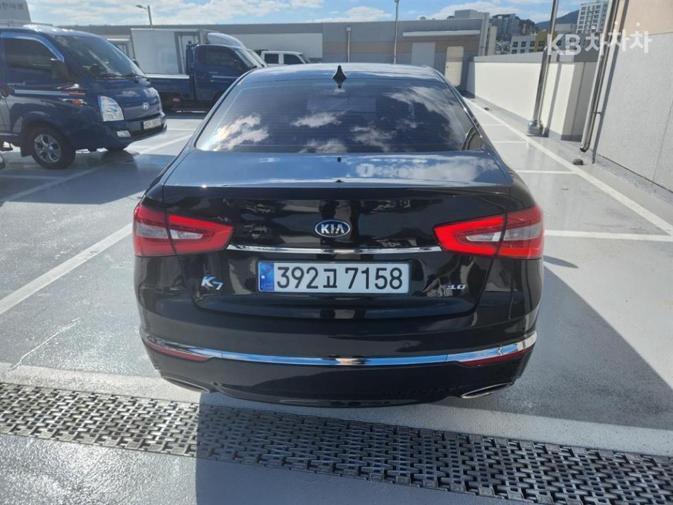 2013 - kia k7