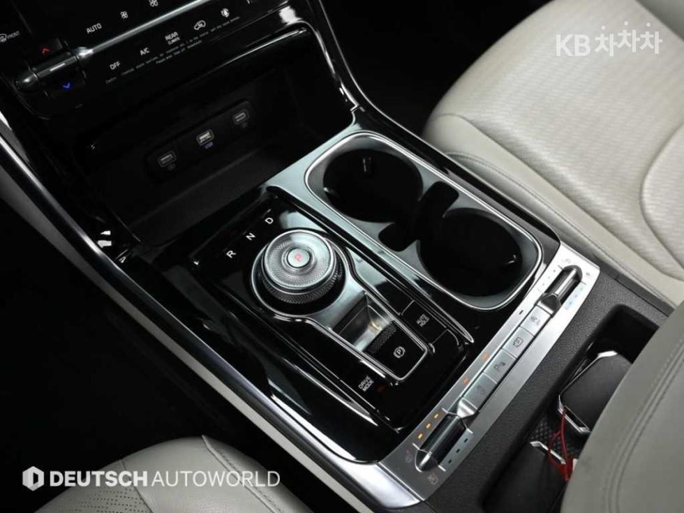 2021 - kia carnival