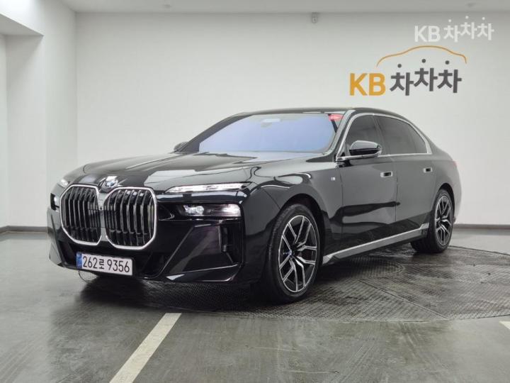 BMW 7er 740d xDrive — foto 1