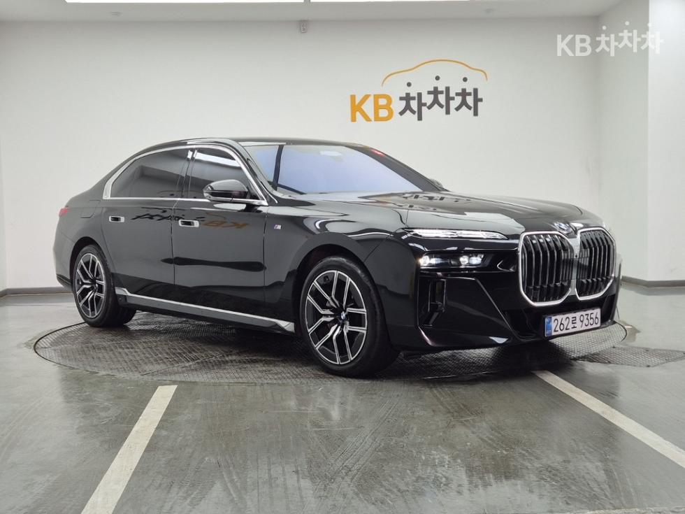 BMW 7er — miniaturë 2