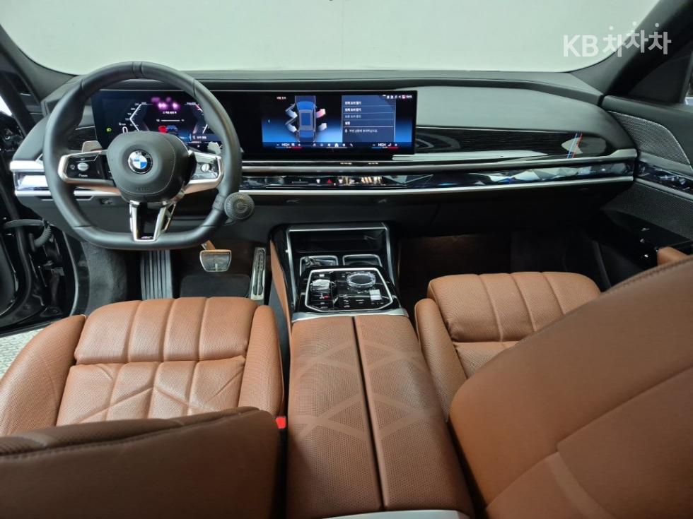 BMW 7er — miniaturë 5