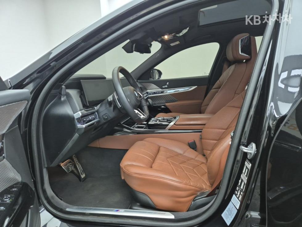 BMW 7er — miniaturë 11