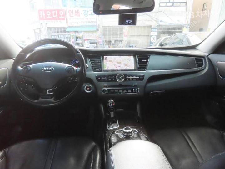 Kia K9 3.3 GDI Executive 8