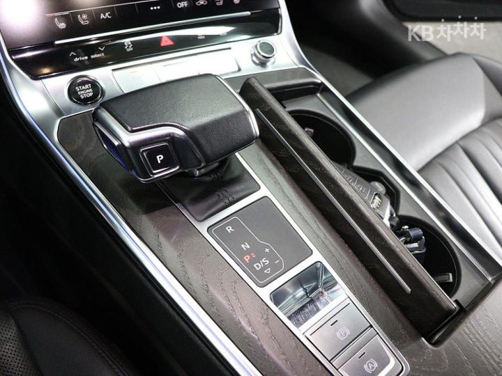 Audi A6 C8 45 TFSI Quattro Premium 10