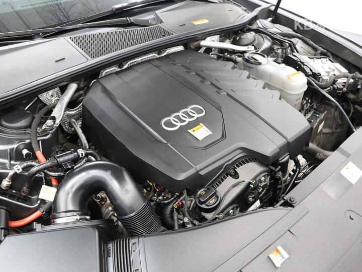 Audi A6 C8 45 TFSI Quattro Premium 7
