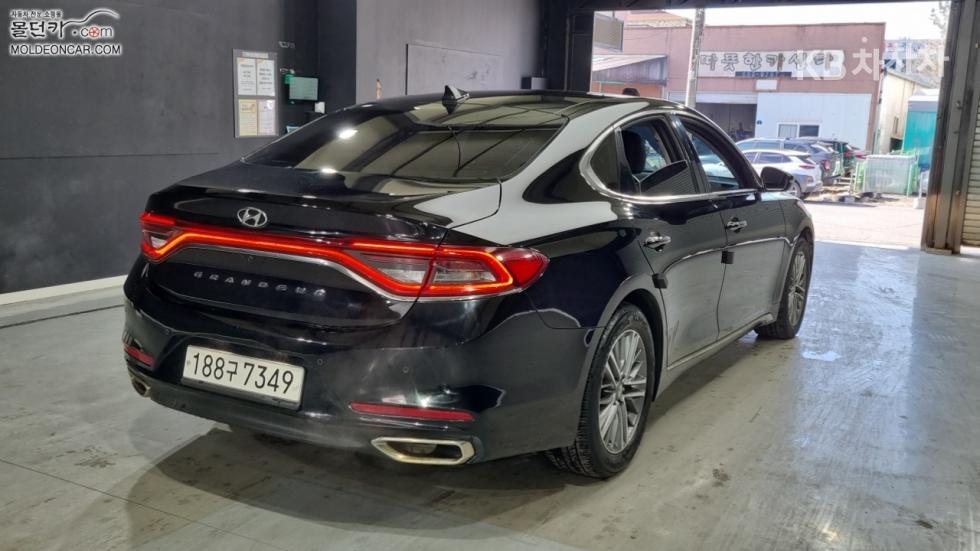 Hyundai Grandeur — miniaturë 2