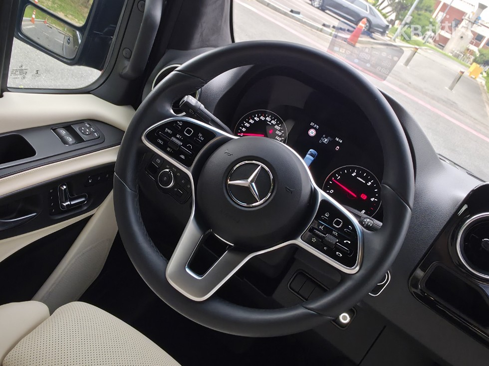 Mercedes-Benz Sprinter — miniaturë 24