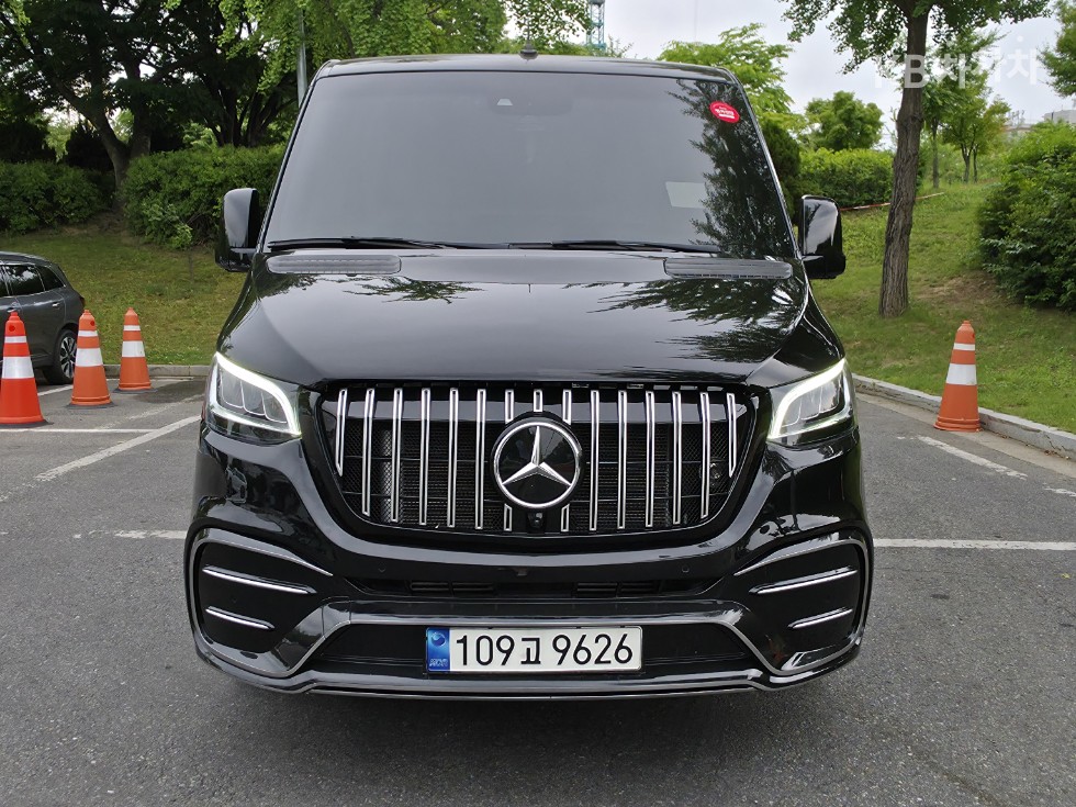 Mercedes-Benz Sprinter — miniaturë 2