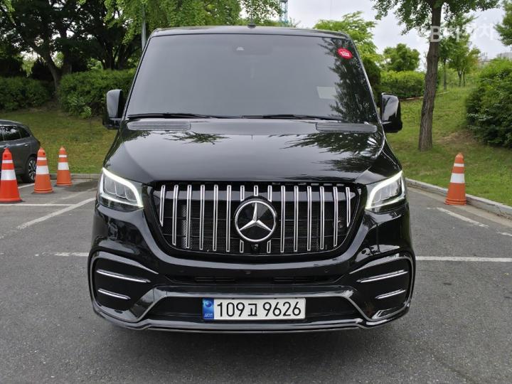 Mercedes-Benz Sprinter — miniaturë 2