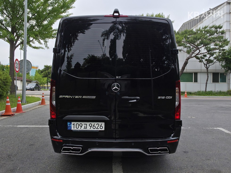 Mercedes-Benz Sprinter — miniaturë 5
