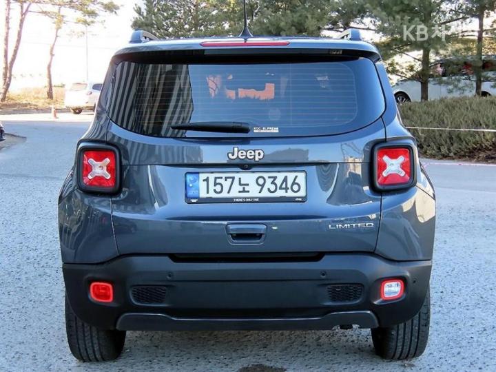 Jeep Renegade 1.3 Limited FWD 5