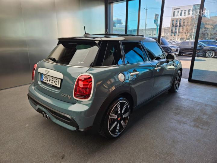 Mini Cooper 5 Duo S 2.0 Resolute Edition 5