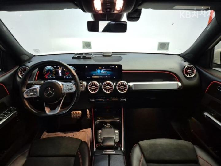 Mercedes-Benz GLB-Class X247 GLB250 4Matic 8