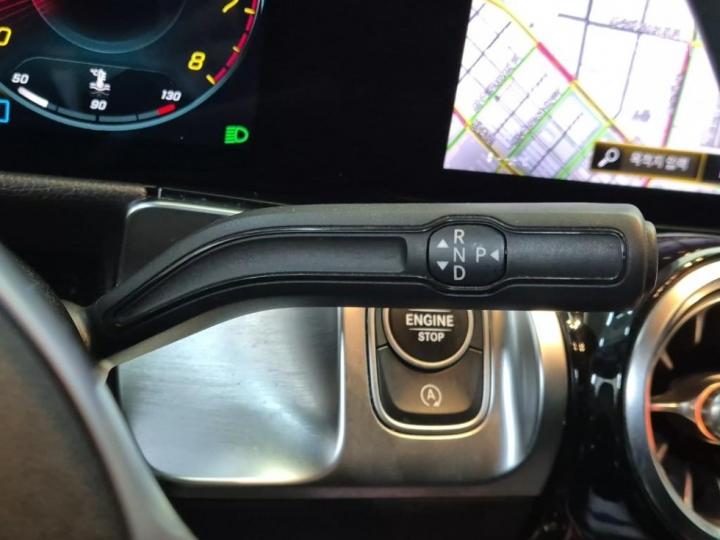 Mercedes-Benz GLB-Class X247 GLB250 4Matic 9