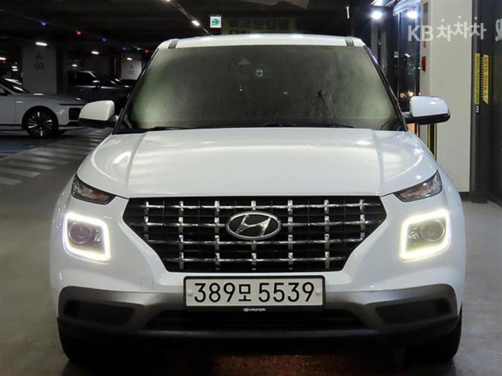 Hyundai Venue Gasoline 1.6 Modern 3