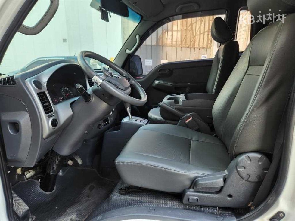 2017 - kia bongo iii