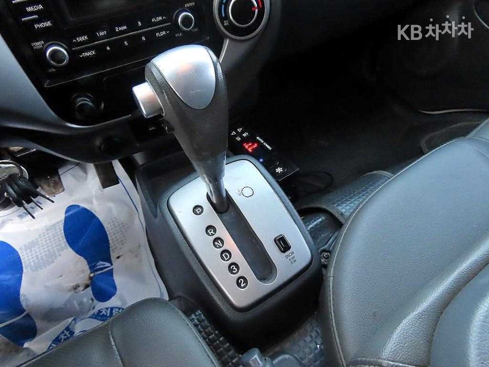 2017 - kia bongo iii