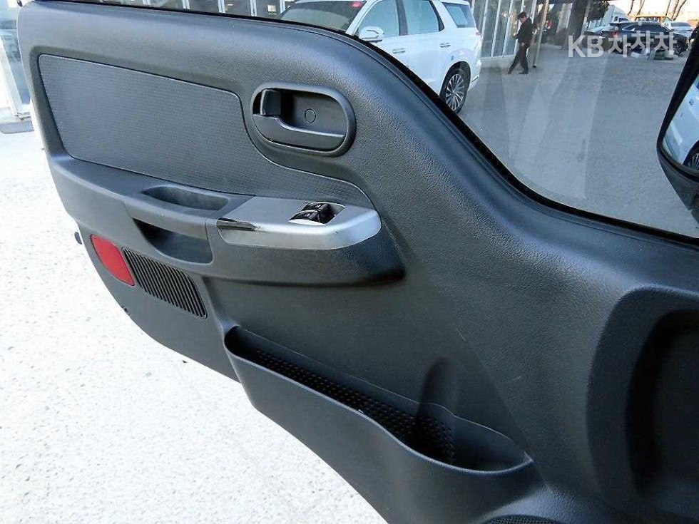 2017 - kia bongo iii