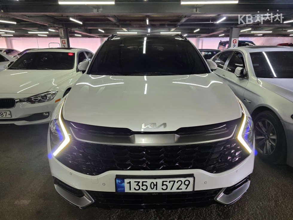 2023 - kia sportage