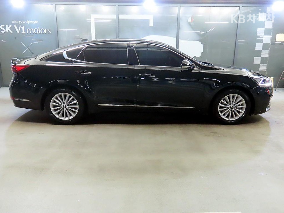 2018 - kia k7