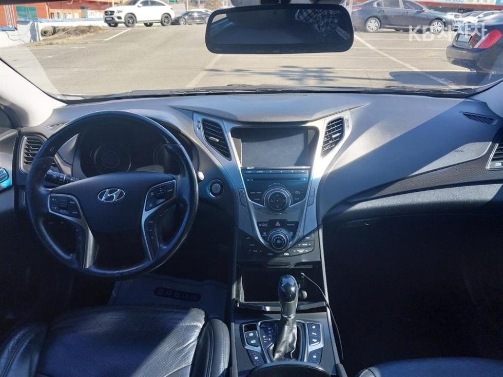 Hyundai Grandeur — miniaturë 11