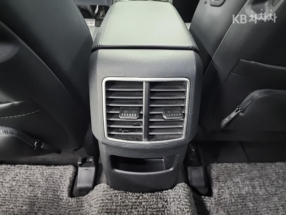2022 - kia sportage